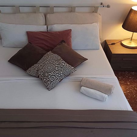"Vacanze Romane" Stazione Tiburtina, Appartamento Tre Camere Da Letto 5 Posti Letto Eksteriør bilde