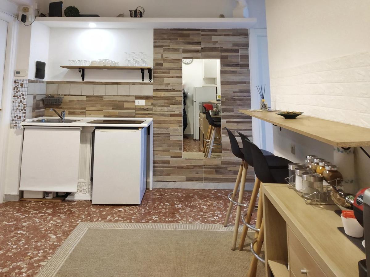"Vacanze Romane" Stazione Tiburtina, Appartamento Tre Camere Da Letto 5 Posti Letto Eksteriør bilde